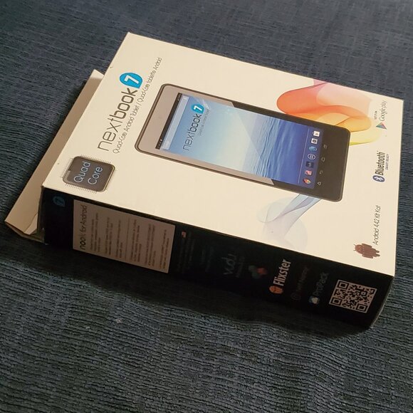 NextBook 7 - HD Quad Core with 32GB Internal Storage WiFi Bluetooth - Picture 2 of 8